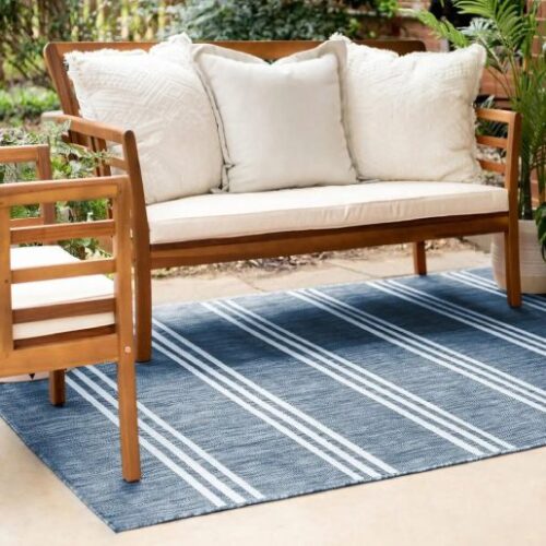 A Guide to Choosing Stylish Outdoor Rugs for Summer Comfort
